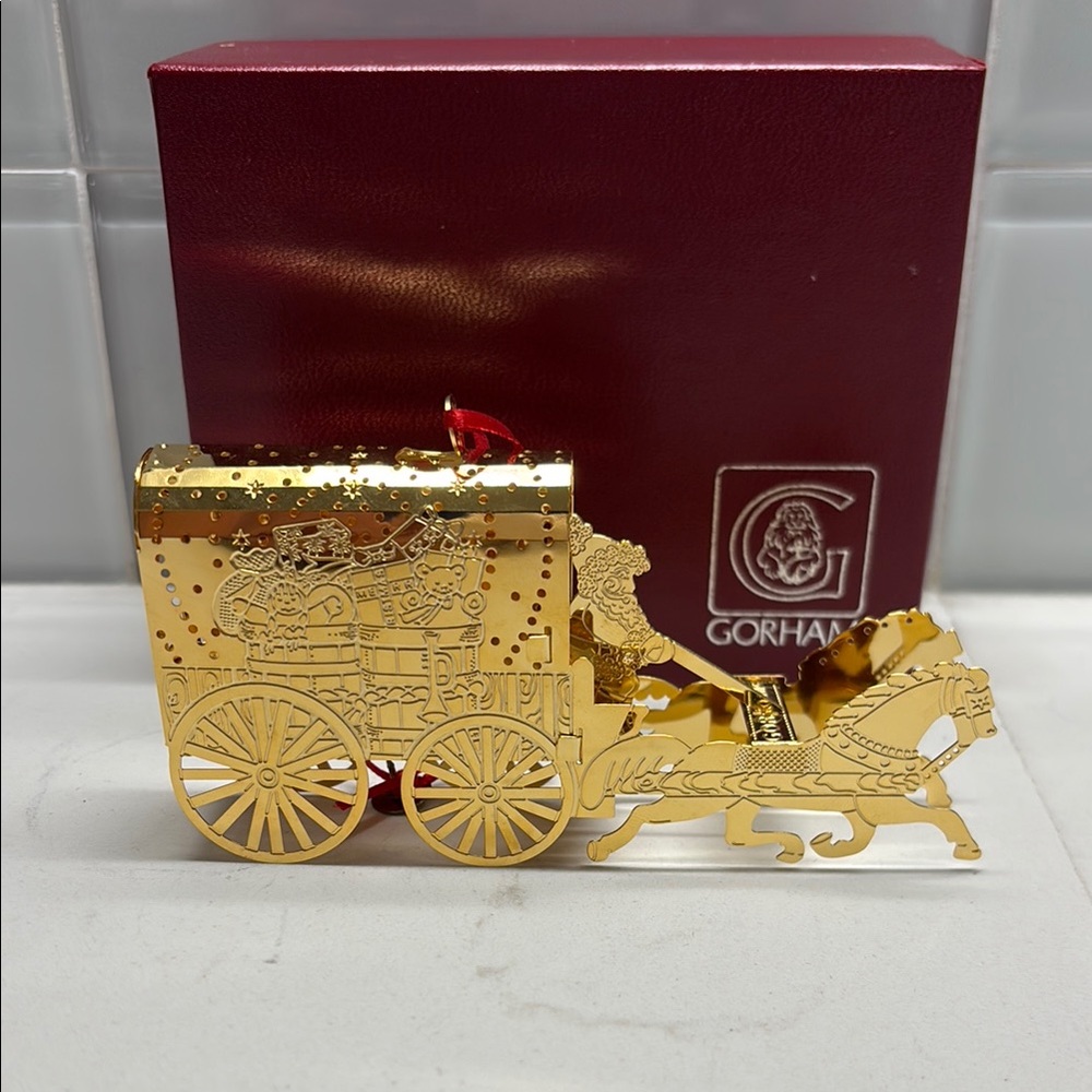 Gorham Gold Tone Horse-Drawn Coach Ornament